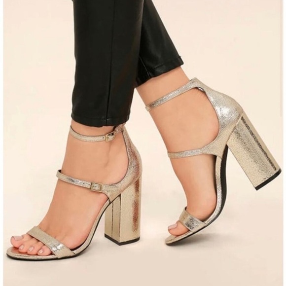 Steve Madden Parrson Metallic Gold Mary Jane Block Heel Pumps Sandals Size 8.5 - Picture 1 of 11